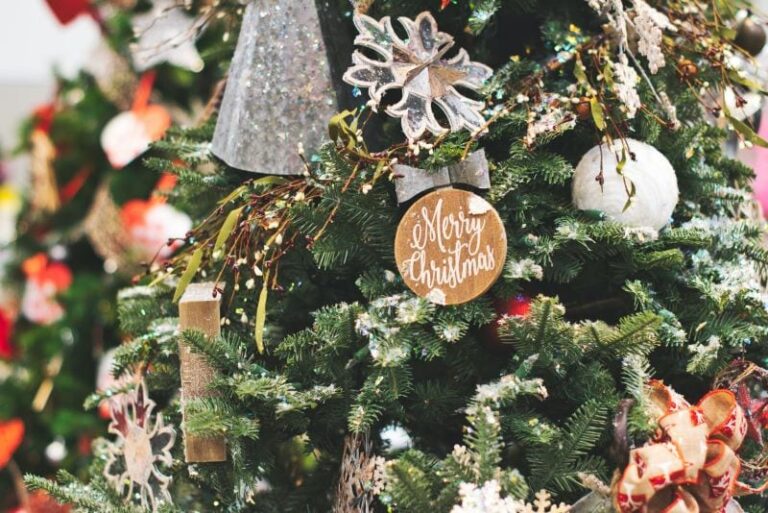 Create a Nostalgic Atmosphere in Your Home with a Traditional-Style Flocked Fake Christmas Tree