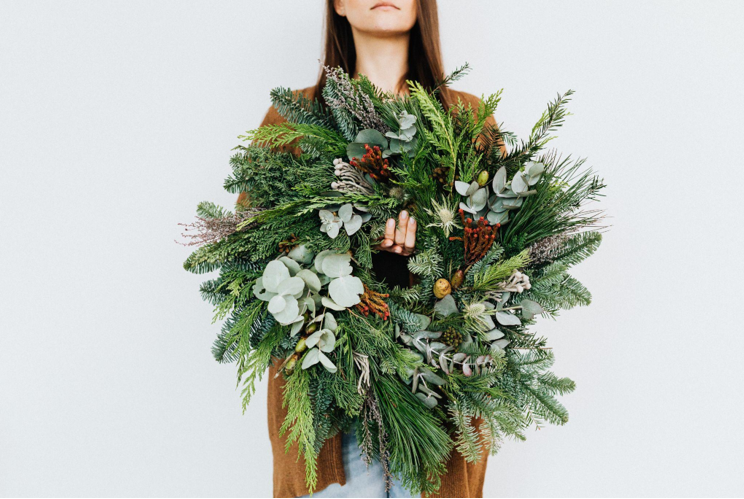 The Magic of Garland: Creating a Cozy Winter Atmosphere